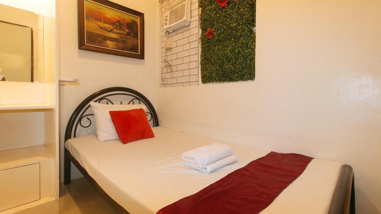 Nearest Hostel Pasay City By Reddoorz Εξωτερικό φωτογραφία