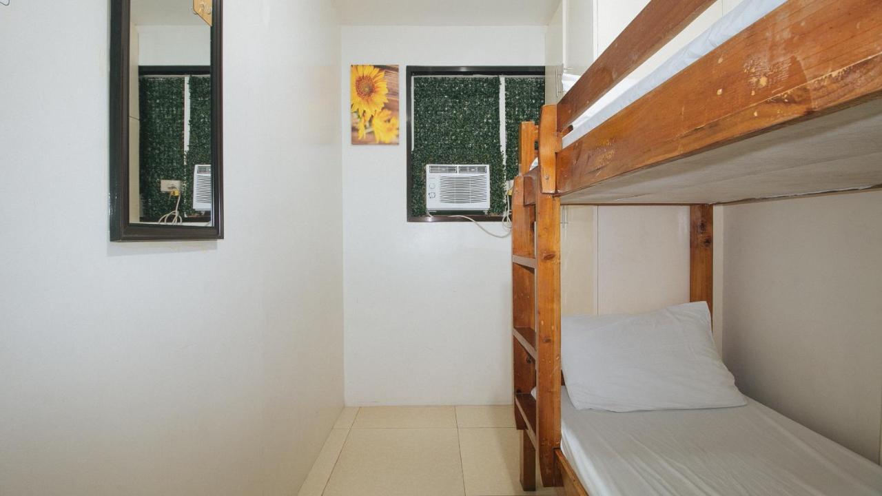Nearest Hostel Pasay City By Reddoorz Εξωτερικό φωτογραφία