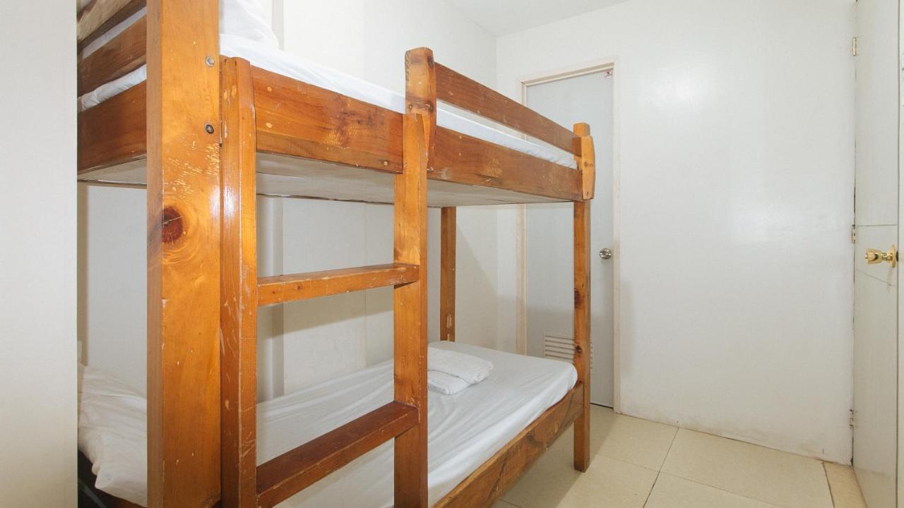 Nearest Hostel Pasay City By Reddoorz Εξωτερικό φωτογραφία